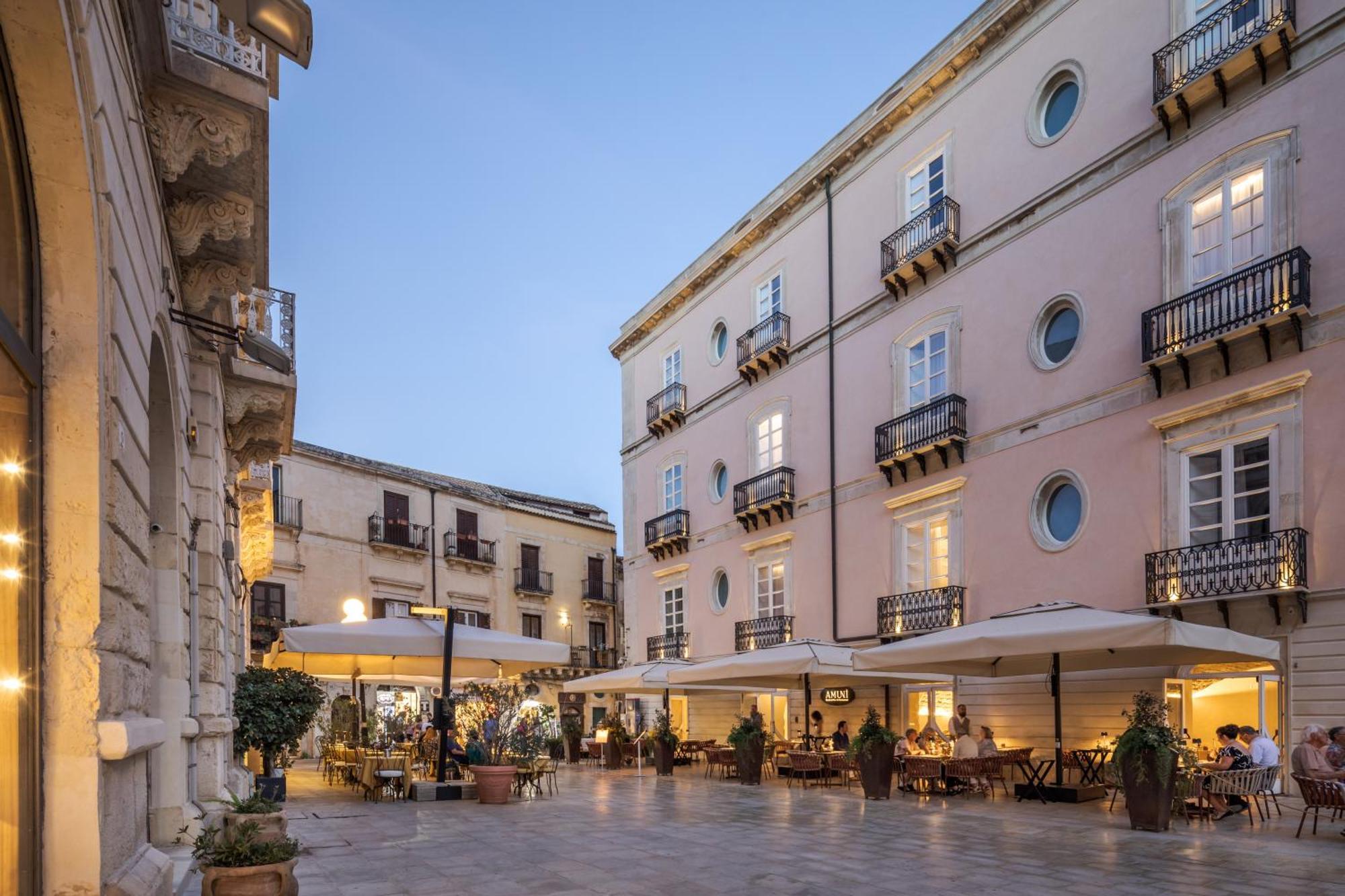 Roma Hotel